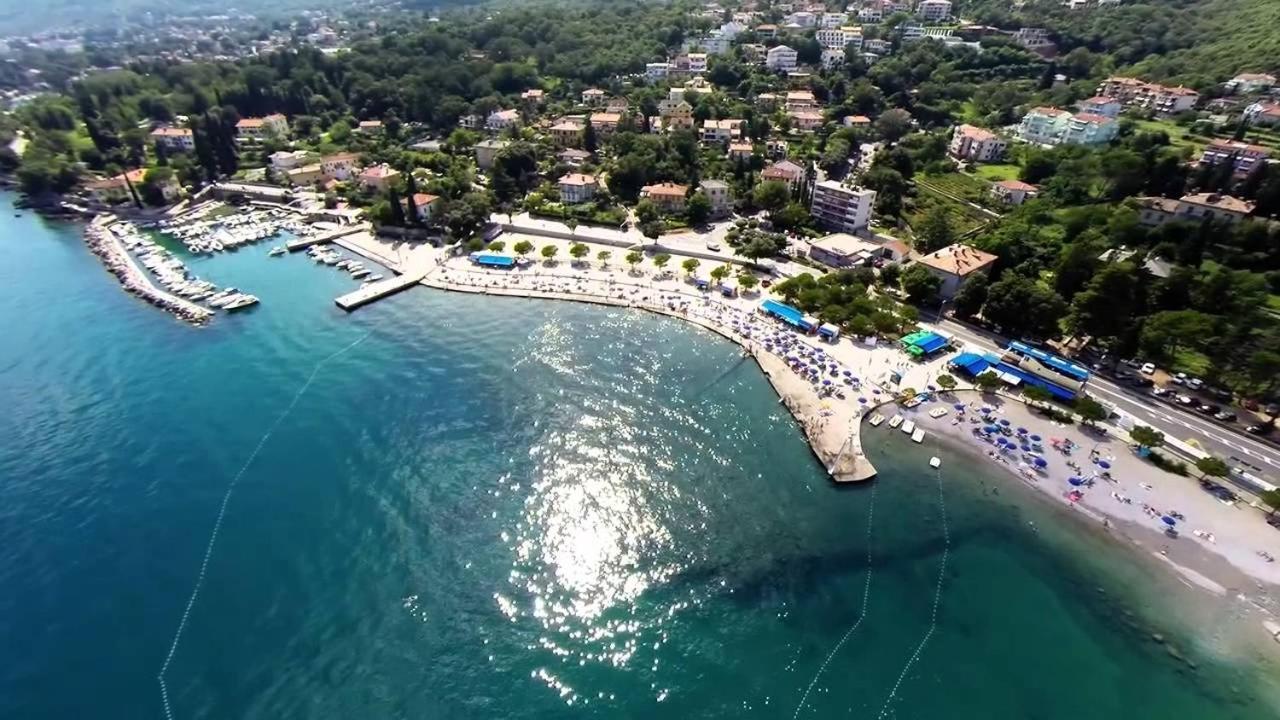 Apartments Miro Ičići Exterior foto